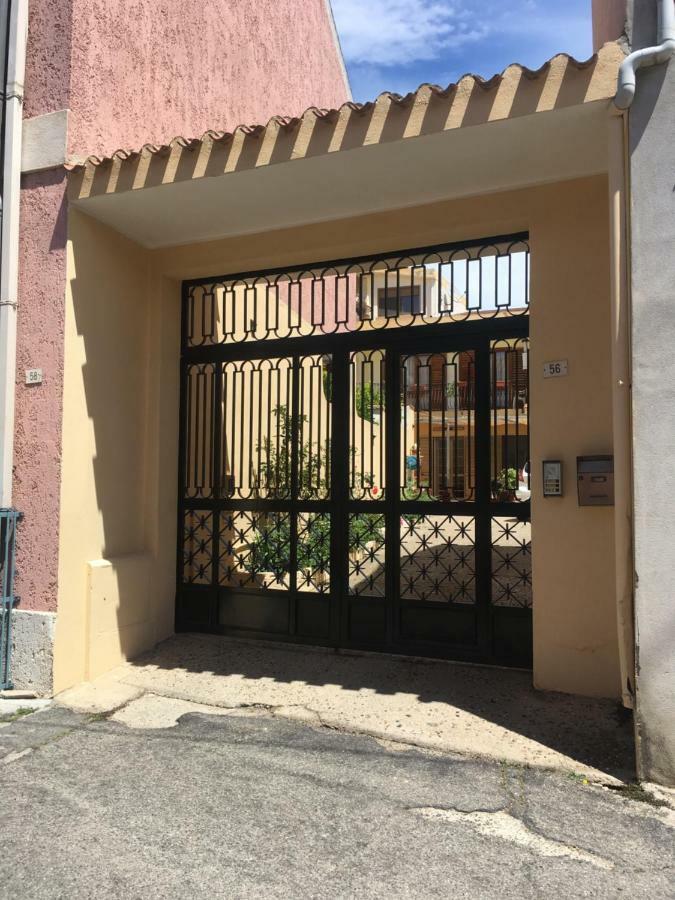 Anna Apartment Villaputzu Exteriér fotografie